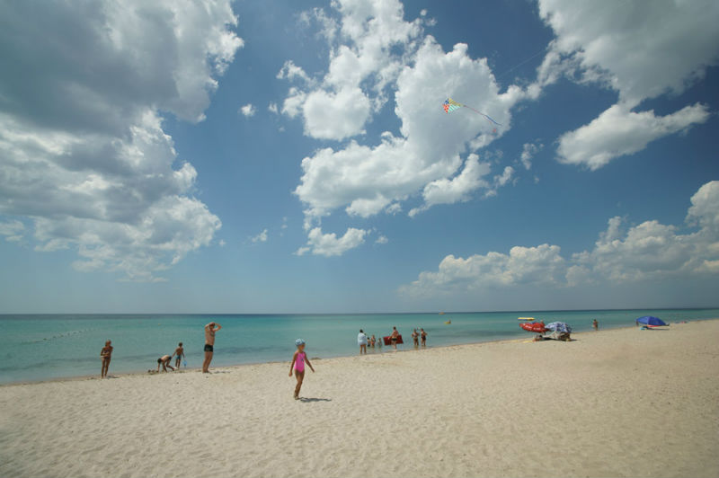 Отдых в Штормовом в мае на пляже