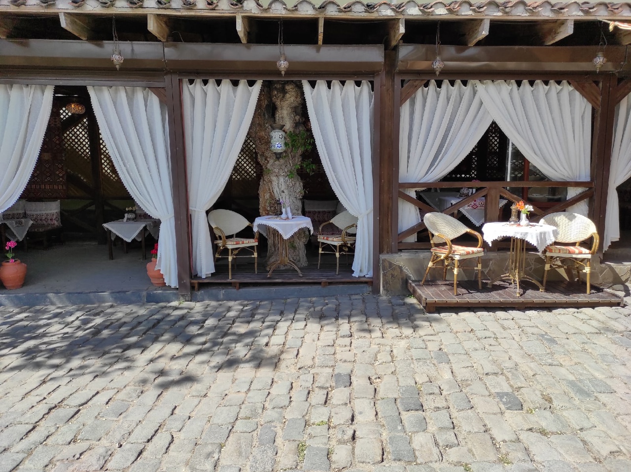 лучшие кафе в Евпатории фото