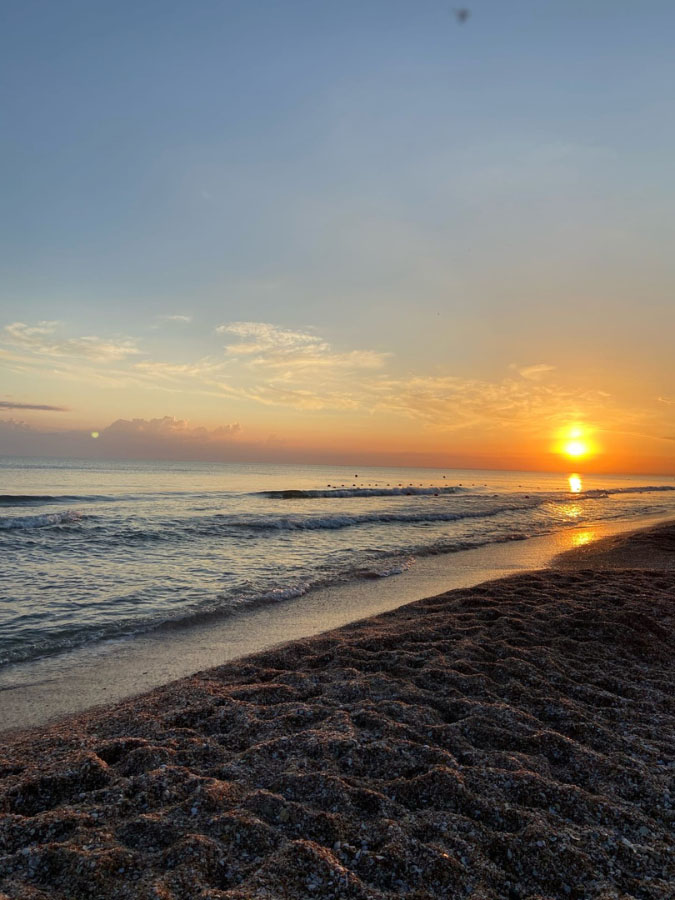 – цены на номера в штормовом у моря фото