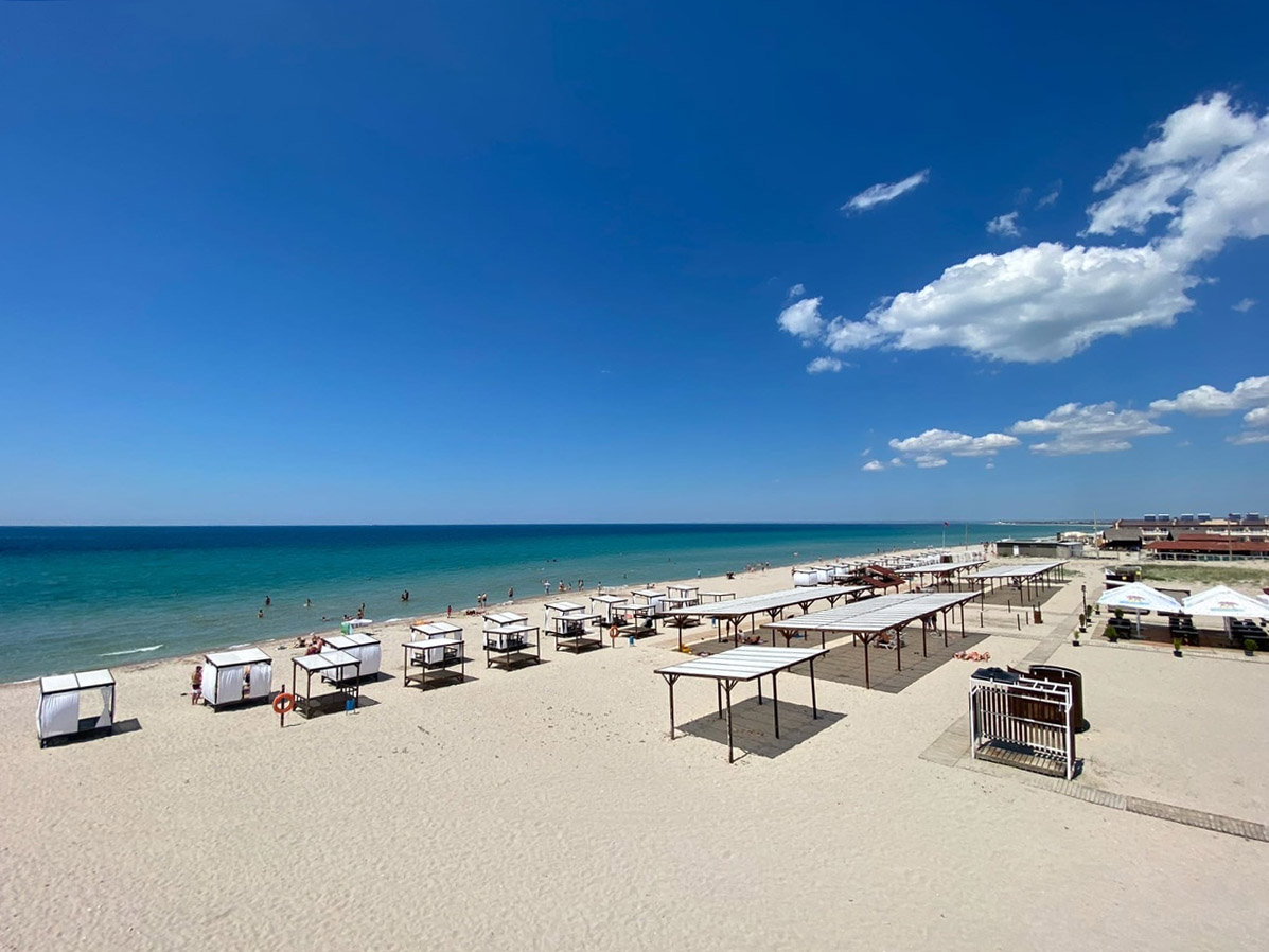 Пляж в поселке Штормовое фото 